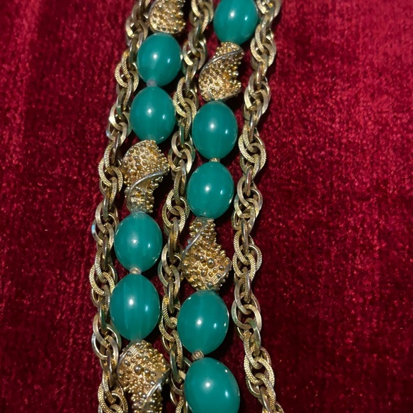 Crown Trifari- gold&green statement necklace-TRUE VINTAGE PIECE - Picture 7 of 7